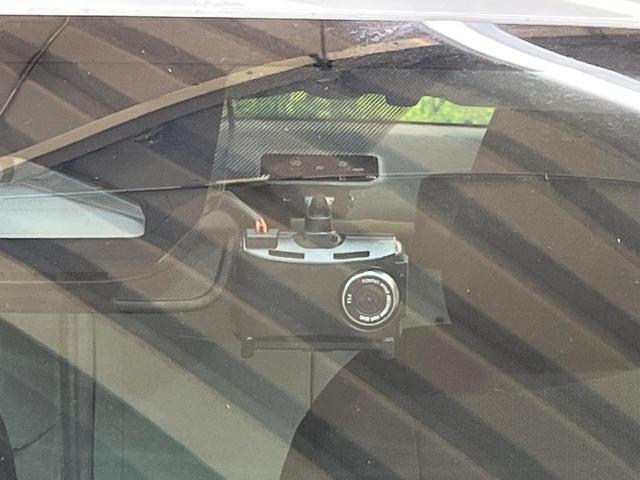 プリウス X セーフティセンス 純正8型ディスプレイオーディオ バックカメラ クリアランスソナー レーダークルーズ ブラインドスポットモニター ドラレコ ETC2.0 LEDヘッド 革巻きステリング 禁煙車(8枚目)