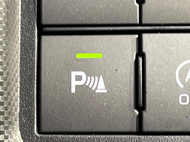 ライズ Ｘ　衝突軽減ブレーキ　純正９型ディスプレイオーディオ　ＡｐｐｌｅＣａｒＰｌａｙ　バックカメラ　クリアランスソナー　ＥＴＣ　ＬＥＤヘッド　ステアリングスイッチ　車線逸脱警報　オートハイビーム　禁煙車（6枚目）