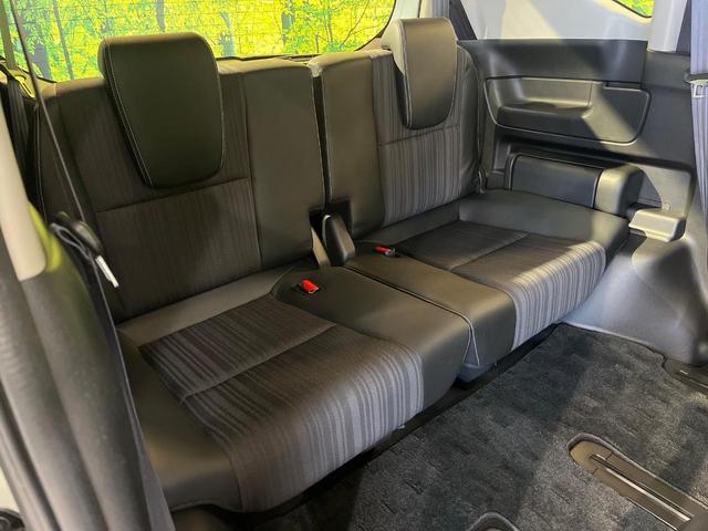 フリードハイブリッド ハイブリッド・EX ホンダセンシング メーカーナビ フリップダウン バックカメラ 両側電動ドア アダプティブクルーズ シートヒーター ハーフレザーシート LEDヘッド 純正15アルミ ドラレコ ETC 禁煙車(12枚目)