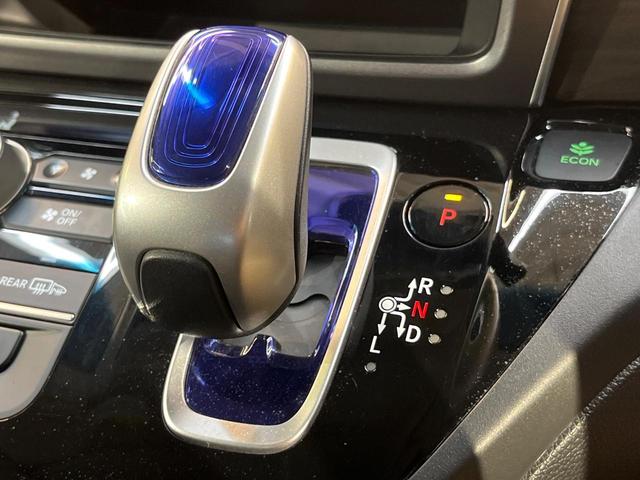 フリードハイブリッド ハイブリッド・EX ホンダセンシング メーカーナビ フリップダウン バックカメラ 両側電動ドア アダプティブクルーズ シートヒーター ハーフレザーシート LEDヘッド 純正15アルミ ドラレコ ETC 禁煙車(21枚目)