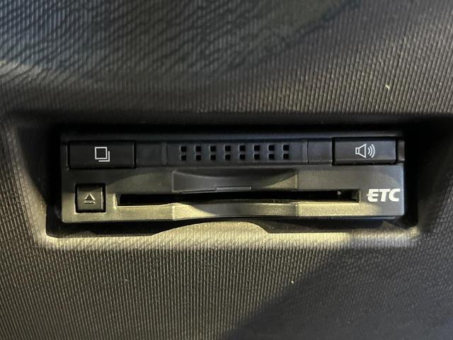 アクア S 純正ナビ バックカメラ ETC車載器 オートエアコン キーレスエントリー プライバシーガラス リアワイパー 15インチアルミ ステアリングスイッチ 電動格納ミラー ワンオーナー 禁煙車(5枚目)