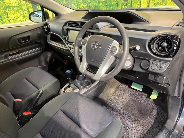 アクア S 純正ナビ バックカメラ ETC車載器 オートエアコン キーレスエントリー プライバシーガラス リアワイパー 15インチアルミ ステアリングスイッチ 電動格納ミラー ワンオーナー 禁煙車(40枚目)