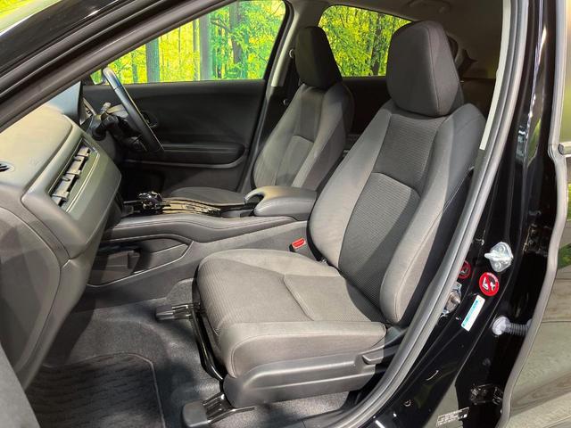 ヴェゼル ハイブリッドＸ・ホンダセンシング　ホンダセンシング　純正８型ナビ　バックカメラ　アダプティブクルーズ　タッチパネル式オートエアコン　ＥＴＣ　革巻きステリング　ＬＥＤヘッド　純正１６アルミ　ステアリングスイッチ　車線逸脱警報　禁煙車（45枚目）