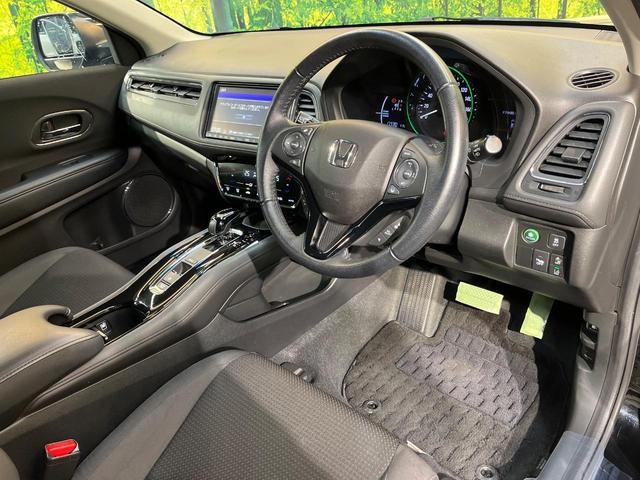 ヴェゼル ハイブリッドＸ・ホンダセンシング　ホンダセンシング　純正８型ナビ　バックカメラ　アダプティブクルーズ　タッチパネル式オートエアコン　ＥＴＣ　革巻きステリング　ＬＥＤヘッド　純正１６アルミ　ステアリングスイッチ　車線逸脱警報　禁煙車（46枚目）