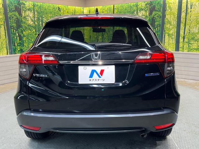 ヴェゼル ハイブリッドＸ・ホンダセンシング　ホンダセンシング　純正８型ナビ　バックカメラ　アダプティブクルーズ　タッチパネル式オートエアコン　ＥＴＣ　革巻きステリング　ＬＥＤヘッド　純正１６アルミ　ステアリングスイッチ　車線逸脱警報　禁煙車（56枚目）