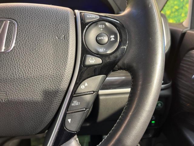 オデッセイハイブリッド ハイブリッドアブソルート・ホンダセンシングＥＸパック　ホンダセンシング　メーカーナビ　全周囲カメラ　両側電動ドア　アダプティブクルーズ　ブラインドスポットモニター　リアオートエアコン　ハーフレザー　ＬＥＤヘッド　純正１７アルミ　ＥＴＣ　禁煙車（7枚目）