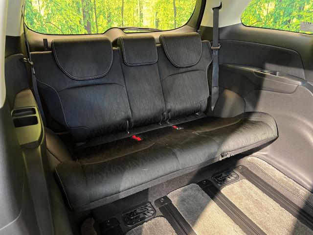 オデッセイハイブリッド ハイブリッドアブソルート・ホンダセンシングＥＸパック　ホンダセンシング　メーカーナビ　全周囲カメラ　両側電動ドア　アダプティブクルーズ　ブラインドスポットモニター　リアオートエアコン　ハーフレザー　ＬＥＤヘッド　純正１７アルミ　ＥＴＣ　禁煙車（12枚目）