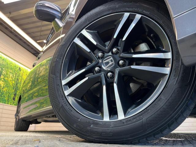 オデッセイハイブリッド ハイブリッドアブソルート・ホンダセンシングＥＸパック　ホンダセンシング　メーカーナビ　全周囲カメラ　両側電動ドア　アダプティブクルーズ　ブラインドスポットモニター　リアオートエアコン　ハーフレザー　ＬＥＤヘッド　純正１７アルミ　ＥＴＣ　禁煙車（15枚目）