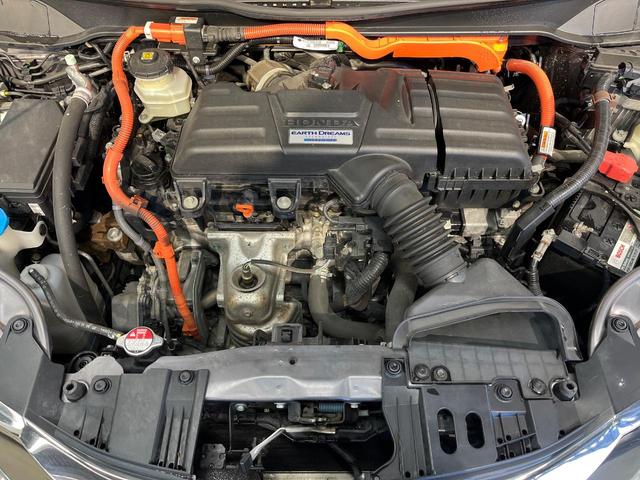 オデッセイハイブリッド ハイブリッドアブソルート・ホンダセンシングＥＸパック　ホンダセンシング　メーカーナビ　全周囲カメラ　両側電動ドア　アダプティブクルーズ　ブラインドスポットモニター　リアオートエアコン　ハーフレザー　ＬＥＤヘッド　純正１７アルミ　ＥＴＣ　禁煙車（18枚目）