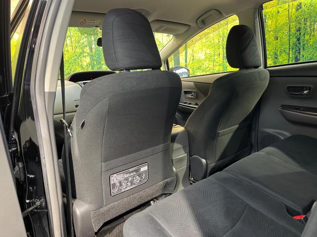 プリウスアルファ Ｓ　チューン　ブラック　純正ナビ　Ｂｌｕｅｔｏｏｔｈ　オプションＬＥＤヘッド　ＥＴＣ車載器　オートエアコン　オートライト　革巻きステリング　メッキドアハンドル　ブラックインテリア　純正１６アルミ　禁煙車（49枚目）