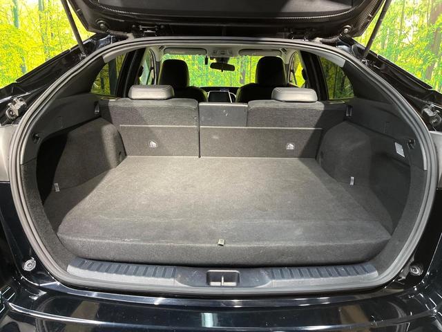 プリウスＰＨＶ Ｓナビパッケージ・ＧＲスポーツ　セーフティセンス　メーカー１１．３インチナビ　バックカメラ　レーダークルーズ　シートヒーター　ＥＴＣ　ハーフレザー　ＬＥＤヘッド　純正１８アルミ　ドラレコ　ステアリングスイッチ　禁煙車（56枚目）