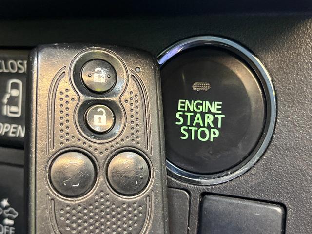 ウェイク Ｘ　ＳＡ　両側電動スライド　純正ナビ　バックカメラ　スマートアシスト　禁煙車　スマートキー　ＬＥＤヘッドライト　オートライト　オートエアコン　誤発進抑制機能　先行車発進お知らせ　純正１４インチＡＷ　ＣＤ／ＤＶＤ（7枚目）