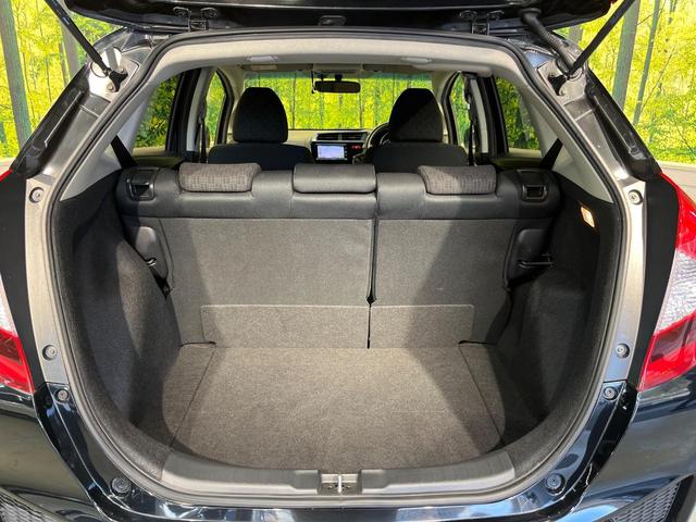 フィット １３Ｇ・Ｆパッケージ　純正ナビ　Ｂｌｕｅｔｏｏｔｈ　バックカメラ　スマートキー　ドラレコ　ＥＴＣ車載器　タッチパネル式オートエアコン　ブラックインテリア　１４インチアルミ　アイドリングストップ　ステアリングスイッチ　禁煙車（47枚目）