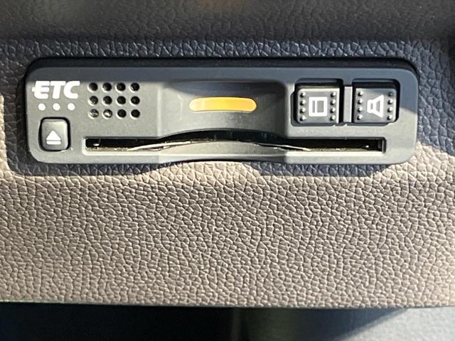 フリードハイブリッド ハイブリッド・Ｇホンダセンシング　ホンダセンシング　純正ナビ　バックカメラ　両側電動ドア　シートヒーター　アダプティブクルーズ　ＬＥＤヘッド　ＥＴＣ　ドラレコ　Ｂｌｕｅｔｏｏｔｈ　ステアリングスイッチ　スマートキー　禁煙車（27枚目）