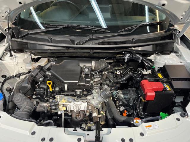 スイフト ＸＧ　ＳＤナビ　セーフティサポート　バックカメラ　シートヒーター　ブラインドスポットモニター　レーダークルーズコントロール　ＥＴＣ　ＬＥＤヘッドライト　オートエアコン　プッシュスタート　禁煙車（18枚目）