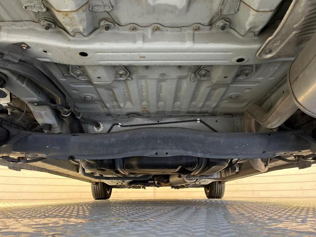 フリード Ｇ　ジャストセレクション　７人乗り　純正ナビ　バックカメラ　Ｂｌｕｅｔｏｏｔｈ　電動スライドドア　ドラレコ　ＥＴＣ　スマートキー　オートエアコン　ＨＩＤヘッド　純正１５アルミ　ステリングスイッチ　ワンオーナー（19枚目）