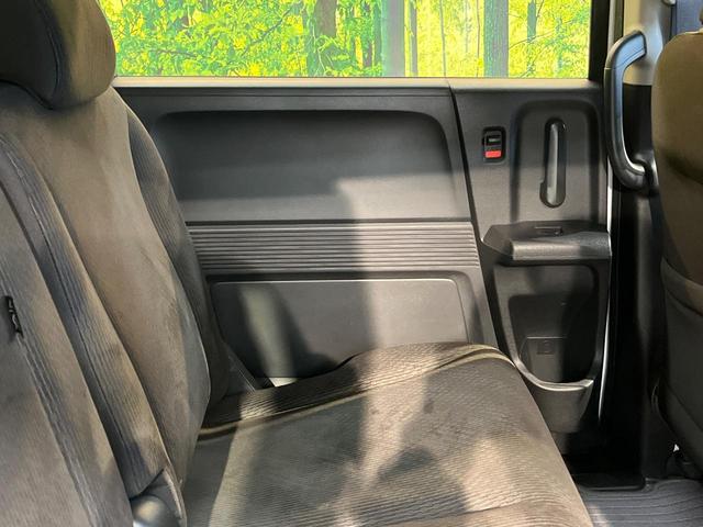 フリード Ｇ　ジャストセレクション　７人乗り　純正ナビ　バックカメラ　Ｂｌｕｅｔｏｏｔｈ　電動スライドドア　ドラレコ　ＥＴＣ　スマートキー　オートエアコン　ＨＩＤヘッド　純正１５アルミ　ステリングスイッチ　ワンオーナー（37枚目）