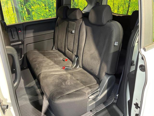 フリード Ｇ　ジャストセレクション　７人乗り　純正ナビ　バックカメラ　Ｂｌｕｅｔｏｏｔｈ　電動スライドドア　ドラレコ　ＥＴＣ　スマートキー　オートエアコン　ＨＩＤヘッド　純正１５アルミ　ステリングスイッチ　ワンオーナー（43枚目）