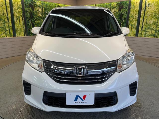 フリード Ｇ　ジャストセレクション　７人乗り　純正ナビ　バックカメラ　Ｂｌｕｅｔｏｏｔｈ　電動スライドドア　ドラレコ　ＥＴＣ　スマートキー　オートエアコン　ＨＩＤヘッド　純正１５アルミ　ステリングスイッチ　ワンオーナー（48枚目）