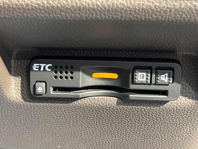 フリード Ｇ・ホンダセンシング　ホンダセンシング　ナビ　バックカメラ　両側電動ドア　アダプティブクルーズ　ＬＥＤヘッド　ドラレコ　ＥＴＣ　オートエアコン　スマートキー　車線逸脱警報　ステアリングスイッチ　禁煙車（27枚目）