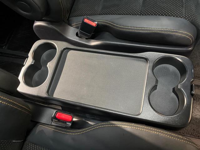 アルファード ２．５Ｓ　タイプゴールド　ツインサンルーフ　モデリスタエアロ　純正９型ディスプレイ　フリップダウン　バックカメラ　両側電動ドア　パワーバックドア　ハーフレザー　３眼ＬＥＤヘッド　純正１８アルミ　レーダークルーズ　ＥＴＣ　禁煙車（43枚目）