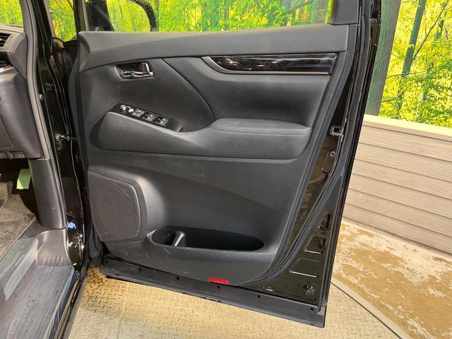 アルファード ２．５Ｓ　タイプゴールド　ツインサンルーフ　モデリスタエアロ　純正９型ディスプレイ　フリップダウン　バックカメラ　両側電動ドア　パワーバックドア　ハーフレザー　３眼ＬＥＤヘッド　純正１８アルミ　レーダークルーズ　ＥＴＣ　禁煙車（46枚目）