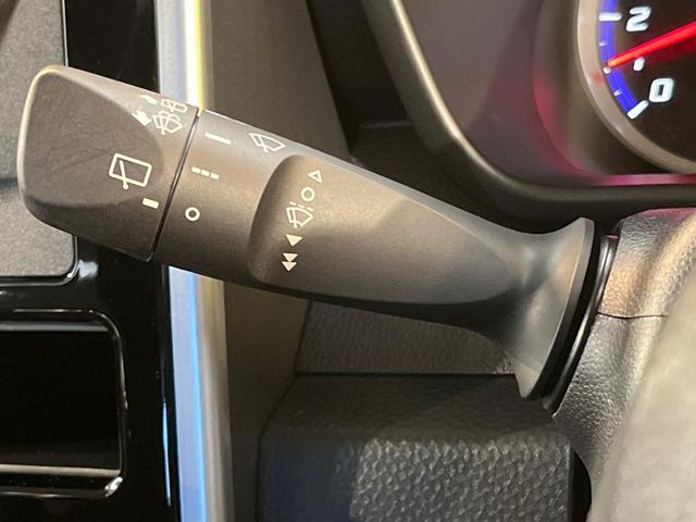 ルーミー カスタムG S 衝突軽減ブレーキ 両側電動ドア クルーズコントロール LEDヘッド オートエアコン ステアリングスイッチ 革巻きステリング アイドリングストップ 車線逸脱警報 誤発進抑制機能 電動格納ミラー 禁煙車(26枚目)