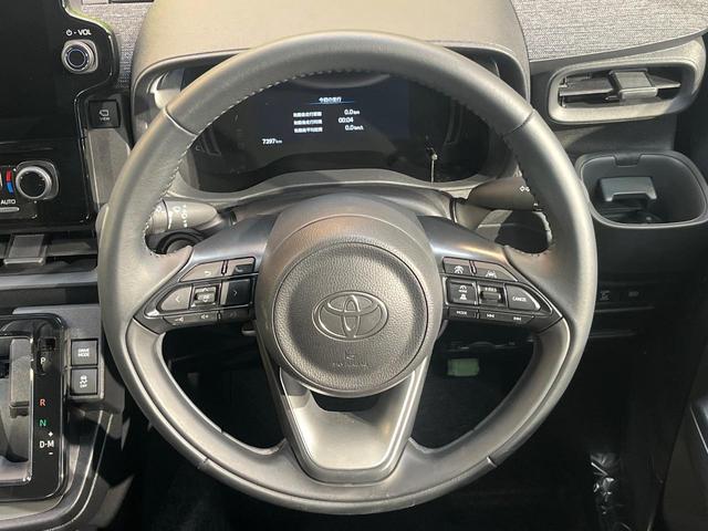 シエンタ Ｚ　７人乗り　衝突軽減　純正１０型ナビ　全周囲カメラ　ハンズフリー両側電動ドア　レーダークルーズ　ブラインドスポットモニター　ＬＥＤヘッド　革巻きステリング　ＥＴＣ　ＡｐｐｌｅＣａｒＰｌａｙ　禁煙車（8枚目）