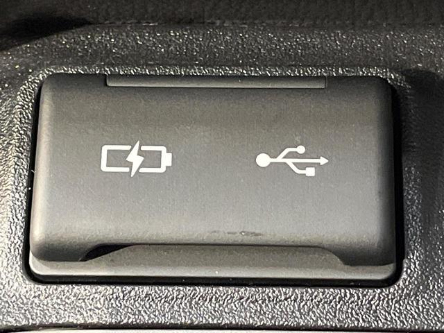 シエンタ Ｚ　７人乗り　衝突軽減　純正１０型ナビ　全周囲カメラ　ハンズフリー両側電動ドア　レーダークルーズ　ブラインドスポットモニター　ＬＥＤヘッド　革巻きステリング　ＥＴＣ　ＡｐｐｌｅＣａｒＰｌａｙ　禁煙車（32枚目）