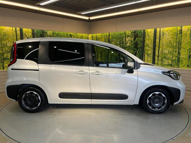 シエンタ Ｚ　７人乗り　衝突軽減　純正１０型ナビ　全周囲カメラ　ハンズフリー両側電動ドア　レーダークルーズ　ブラインドスポットモニター　ＬＥＤヘッド　革巻きステリング　ＥＴＣ　ＡｐｐｌｅＣａｒＰｌａｙ　禁煙車（62枚目）