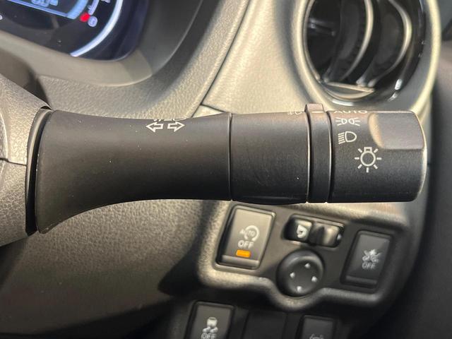 ノート メダリスト 衝突軽減 純正ナビ 全周囲カメラ デジタルミラー クリアランスソナー ETC LEDヘッド 革巻きステリング ハーフレザー 純正15アルミ オートエアコン ドラレコ ステアリングスイッチ 禁煙車(33枚目)