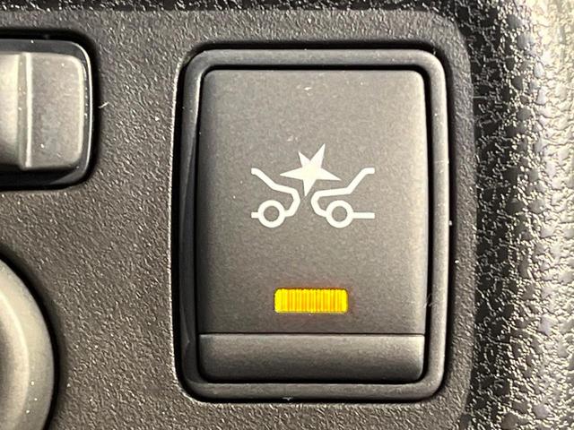 ノート Ｘ　ＤＩＧ－Ｓ　エマージェンシーブレーキパッケージ　衝突軽減ブレーキ　純正ナビ　バックカメラ　Ｂｌｕｅｔｏｏｔｈ　ドラレコ　ＥＴＣ　オートエアコン　インテリキー　車線逸脱警報　アイドリングストップ　ブラックインテリア　ＣＤ／ＤＶＤ再生　禁煙車（5枚目）