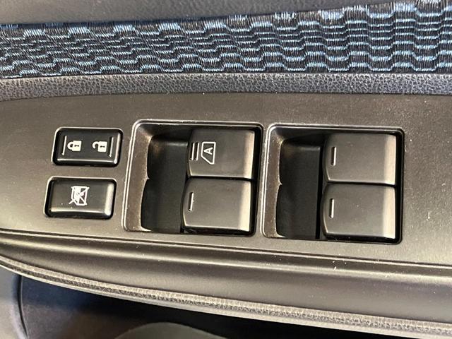 ノート Ｘ　ＤＩＧ－Ｓ　エマージェンシーブレーキパッケージ　衝突軽減ブレーキ　純正ナビ　バックカメラ　Ｂｌｕｅｔｏｏｔｈ　ドラレコ　ＥＴＣ　オートエアコン　インテリキー　車線逸脱警報　アイドリングストップ　ブラックインテリア　ＣＤ／ＤＶＤ再生　禁煙車（33枚目）