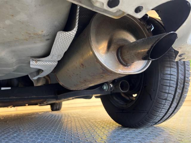 ノート Ｘ　ＤＩＧ－Ｓ　エマージェンシーブレーキパッケージ　衝突軽減ブレーキ　純正ナビ　バックカメラ　Ｂｌｕｅｔｏｏｔｈ　ドラレコ　ＥＴＣ　オートエアコン　インテリキー　車線逸脱警報　アイドリングストップ　ブラックインテリア　ＣＤ／ＤＶＤ再生　禁煙車（62枚目）