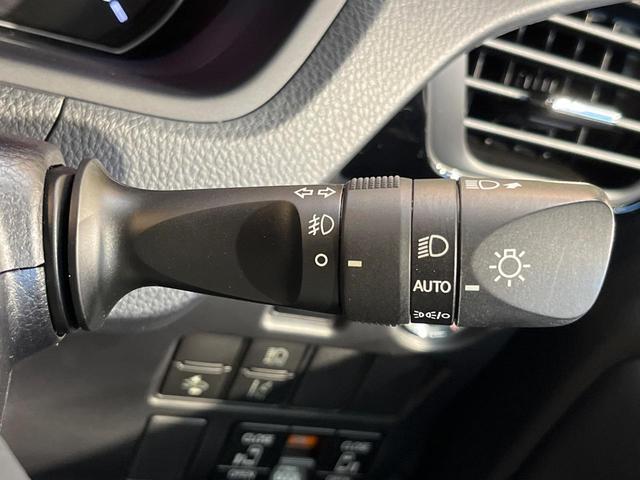 ヴォクシー ＺＳ　煌ＩＩＩ　衝突軽減　ＢＩＧ－Ｘ９型ナビ　バックカメラ　両側電動ドア　リアオートエアコン　クリアランスソナー　クルーズコントロール　ハーフレザー　ＬＥＤヘッド　純正１６アルミ　ＥＴＣ　ドラレコ　禁煙車（37枚目）