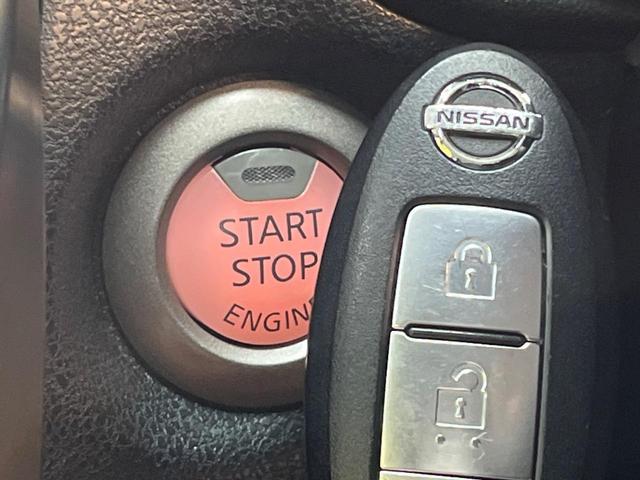 ノート Ｘ　純正ナビ　バックカメラ　Ｂｌｕｅｔｏｏｔｈ　インテリキー　アイドリングストップ　エアコン　電動格納ミラー　ヘッドライトレベライザー　パワーウィンドウ　禁煙車（5枚目）