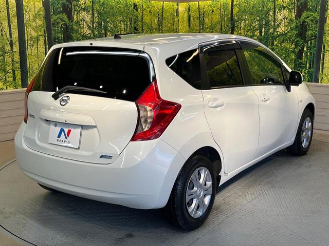 ノート Ｘ　純正ナビ　バックカメラ　Ｂｌｕｅｔｏｏｔｈ　インテリキー　アイドリングストップ　エアコン　電動格納ミラー　ヘッドライトレベライザー　パワーウィンドウ　禁煙車（17枚目）