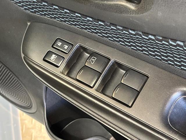 ノート Ｘ　純正ナビ　バックカメラ　Ｂｌｕｅｔｏｏｔｈ　インテリキー　アイドリングストップ　エアコン　電動格納ミラー　ヘッドライトレベライザー　パワーウィンドウ　禁煙車（28枚目）