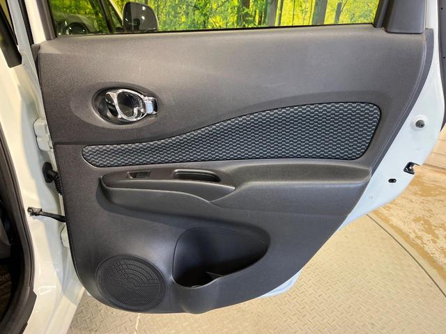 ノート Ｘ　純正ナビ　バックカメラ　Ｂｌｕｅｔｏｏｔｈ　インテリキー　アイドリングストップ　エアコン　電動格納ミラー　ヘッドライトレベライザー　パワーウィンドウ　禁煙車（36枚目）