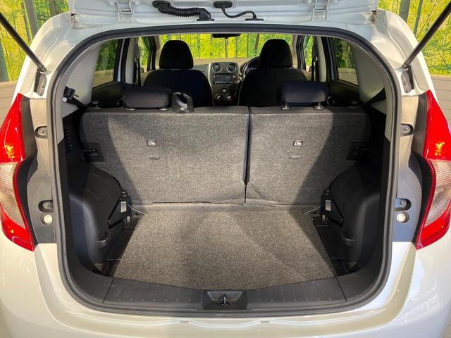 ノート Ｘ　純正ナビ　バックカメラ　Ｂｌｕｅｔｏｏｔｈ　インテリキー　アイドリングストップ　エアコン　電動格納ミラー　ヘッドライトレベライザー　パワーウィンドウ　禁煙車（44枚目）