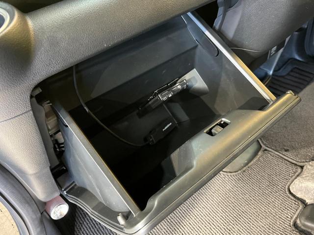 Ｎ－ＢＯＸカスタム Ｇ・Ｌパッケージ　純正ナビ　バックカメラ　電動パワースライドドア　ＥＴＣ車載器　オートエアコン　ステアリングスイッチ　ＨＩＤヘッド　純正１４アルミ　ブラックインテリア　スマートキー　アイドリングストップ　禁煙車（35枚目）