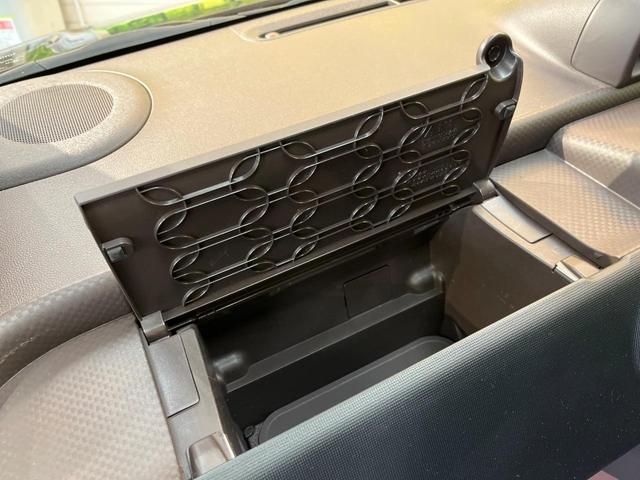 スペイド Ｙ　電動スライドドア　純正ナビ　バックカメラ　禁煙車　Ｂｌｕｅｔｏｏｔｈ　スマートキー　ＨＩＤヘッドライト　ビルトインＥＴＣ　オートライト　ＥＴＣ　電動格納ミラー　横滑り防止装置　フルセグ　ＣＤ　ＤＶＤ（33枚目）