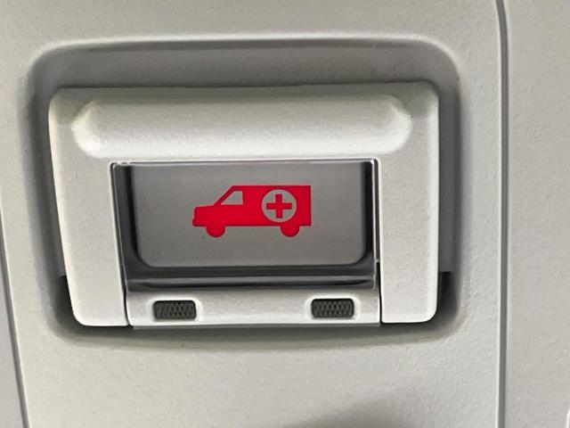 プリウス Ｓ　衝突軽減　純正ナビ　バックカメラ　Ｂｌｕｅｔｏｏｔｈ　クリアランスソナー　レーダークルーズ　ＥＴＣ　ＬＥＤヘッド　純正１５アルミ　革巻きステリング　ステアリングスイッチ　スマートキー　禁煙車（34枚目）