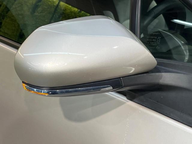 プリウス Ｓ　衝突軽減　純正ナビ　バックカメラ　Ｂｌｕｅｔｏｏｔｈ　クリアランスソナー　レーダークルーズ　ＥＴＣ　ＬＥＤヘッド　純正１５アルミ　革巻きステリング　ステアリングスイッチ　スマートキー　禁煙車（61枚目）