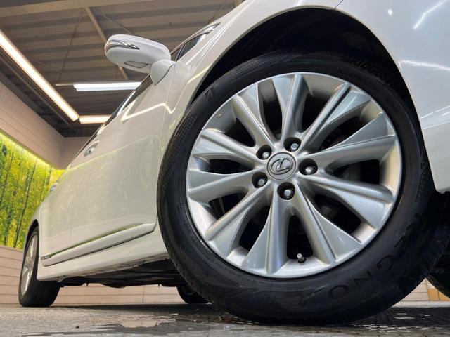 �y�����P�V�C���`�A���~�z�C�[���z�O�ςɃ}�b�`���������A���~�z�C�[���𑕒����Ă���܂��B�e��ЊO�A���~�z�C�[����A�X�^�b�h���X�^�C�����戵�����Ă���܂��B���񂲑��k����������