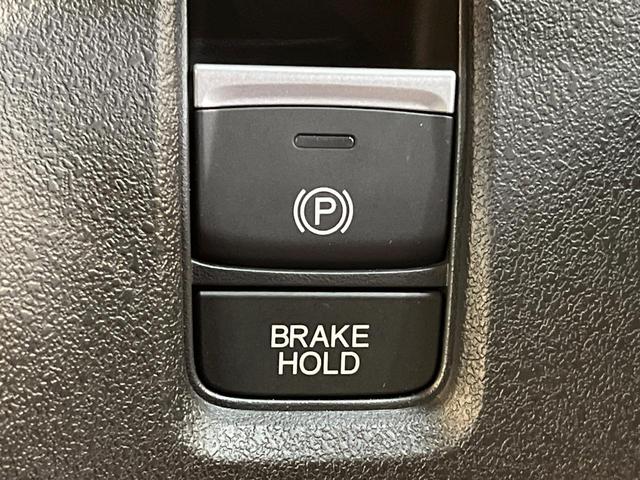 Ｎ－ＢＯＸカスタム ターボ　純正９型ナビ　全周囲カメラ　両側電動ドア　シートヒーター　アダプティブクルーズ　クリアランスソナー　ドラレコ　ハーフレザー　ＬＥＤヘッド＋フォグ　ブレーキホールド　ＡｐｐｌｅＣａｒＰｌａｙ　禁煙車（27枚目）