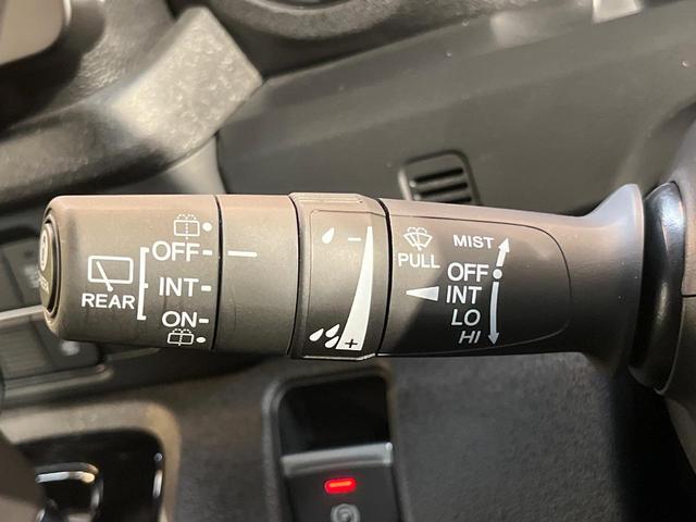 Ｎ－ＢＯＸカスタム ターボ　純正９型ナビ　全周囲カメラ　両側電動ドア　シートヒーター　アダプティブクルーズ　クリアランスソナー　ドラレコ　ハーフレザー　ＬＥＤヘッド＋フォグ　ブレーキホールド　ＡｐｐｌｅＣａｒＰｌａｙ　禁煙車（33枚目）