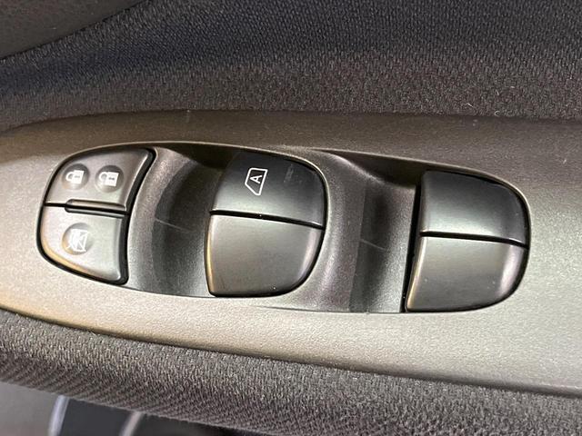 セレナ ハイウェイスター　純正ナビ　バックカメラ　両側パワースライドドア　クルーズコントロール　Ｂｌｕｅｔｏｏｔｈ　ＥＴＣ　ドラレコ　純正１６アルミ　インテリジェントキー　ＣＤ・ＤＶＤ再生　禁煙車（37枚目）