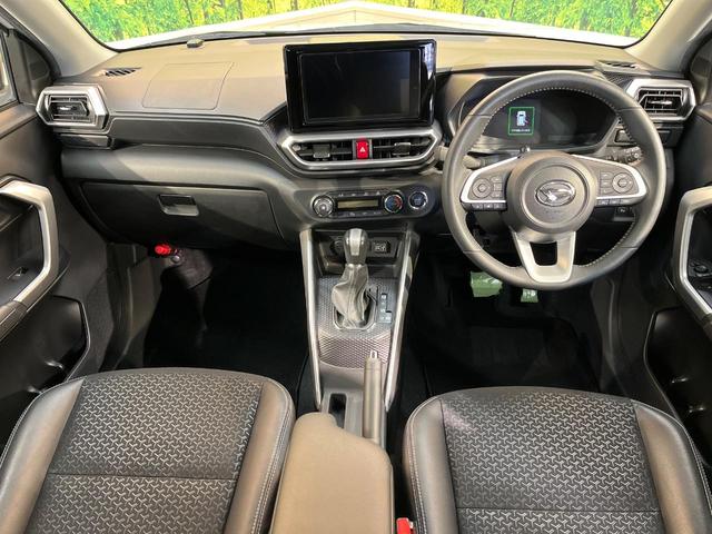 ロッキー プレミアム 純正9型ナビ 全周囲カメラ ブラインドスポットモニター アダプティブクルーズ シートヒーター クリアランスソナー ハーフレザー LEDヘッド 純正17アルミ ドラレコ ETC Bluetooth 禁煙(2枚目)