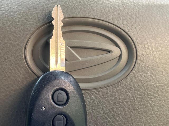 ミラ Xリミテッド キーレス オートエアコン 電動格納ミラー CD 禁煙車(5枚目)